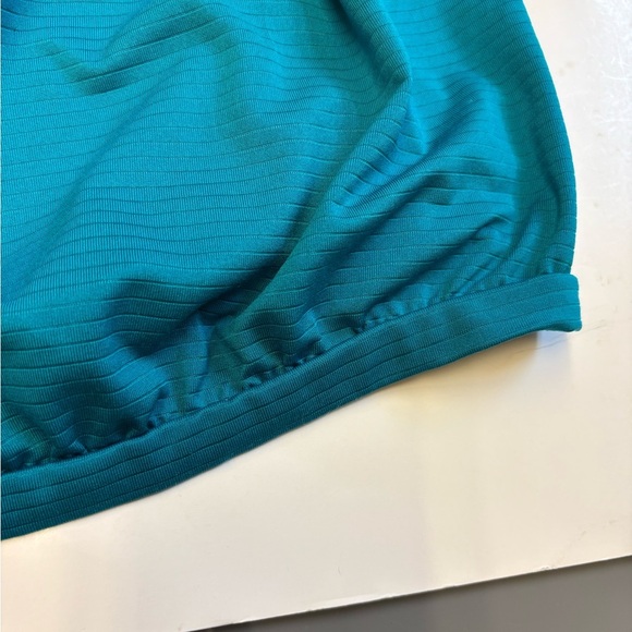 2 for 1 Old Navy Activewear tanks purple and teal women's size Small/Medium - Picture 10 of 11
